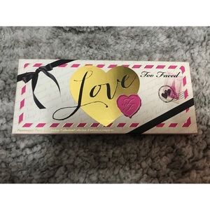Too faced palette